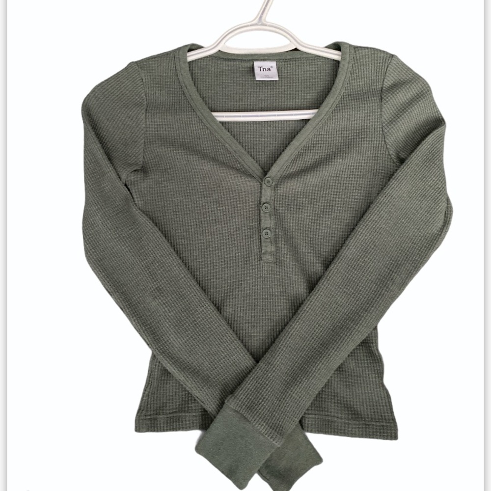Aritiza TNA thermal henley